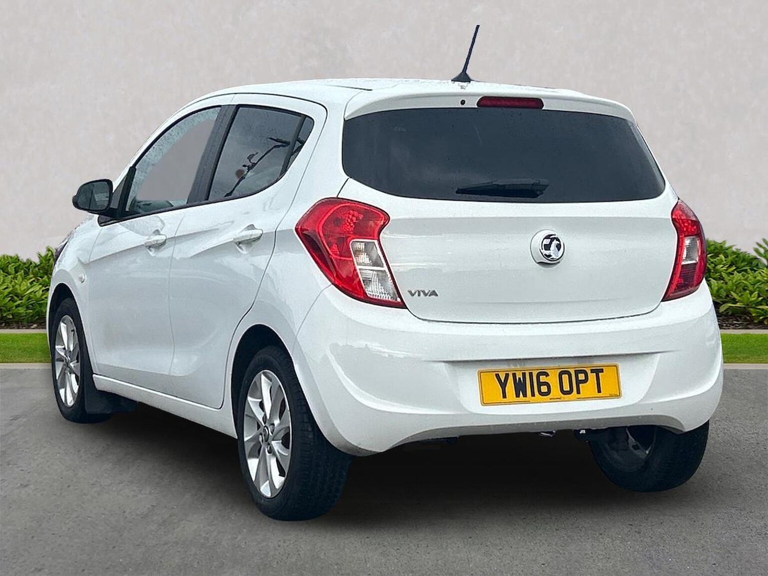 Used Vauxhall Viva 2016 for sale - 76477258: Photo 2