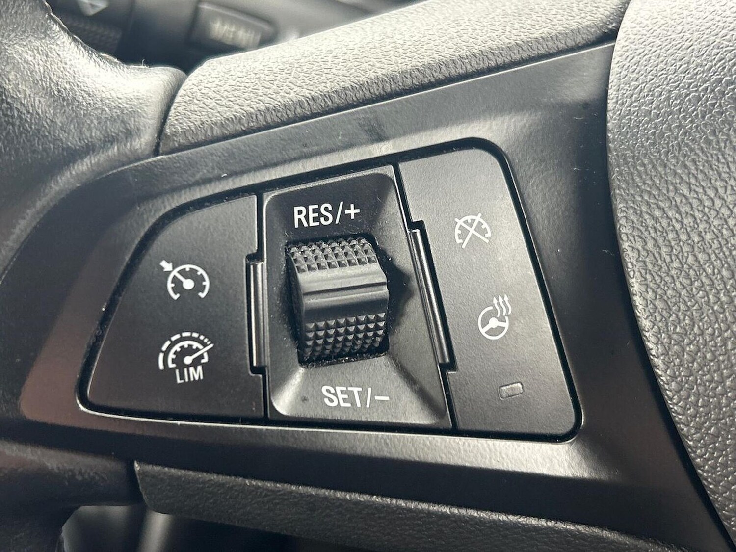 Used Vauxhall Viva 2016 for sale - 76477258: Photo 26