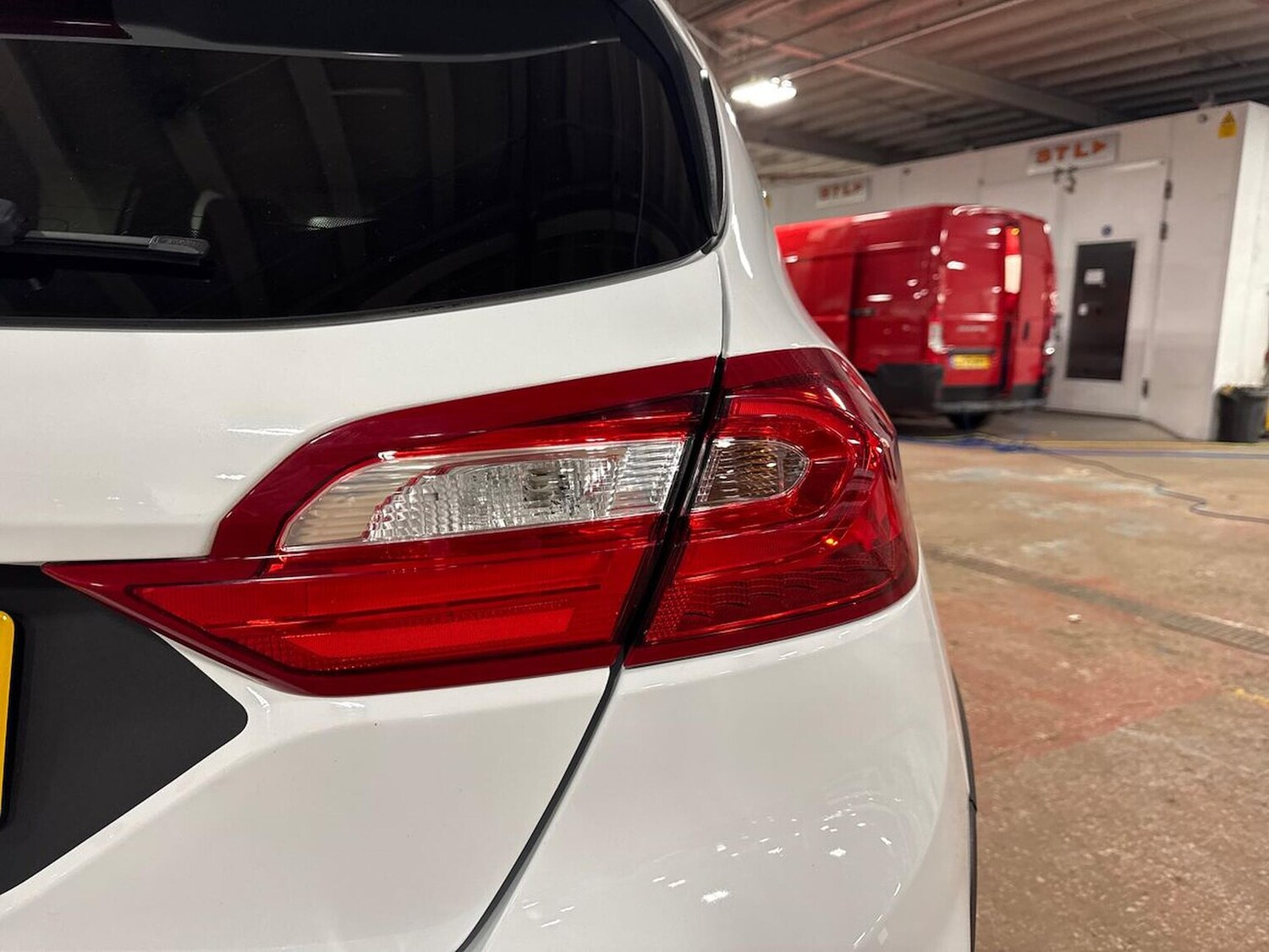 Used Ford Fiesta 2018 for sale - 78195800: Photo 35