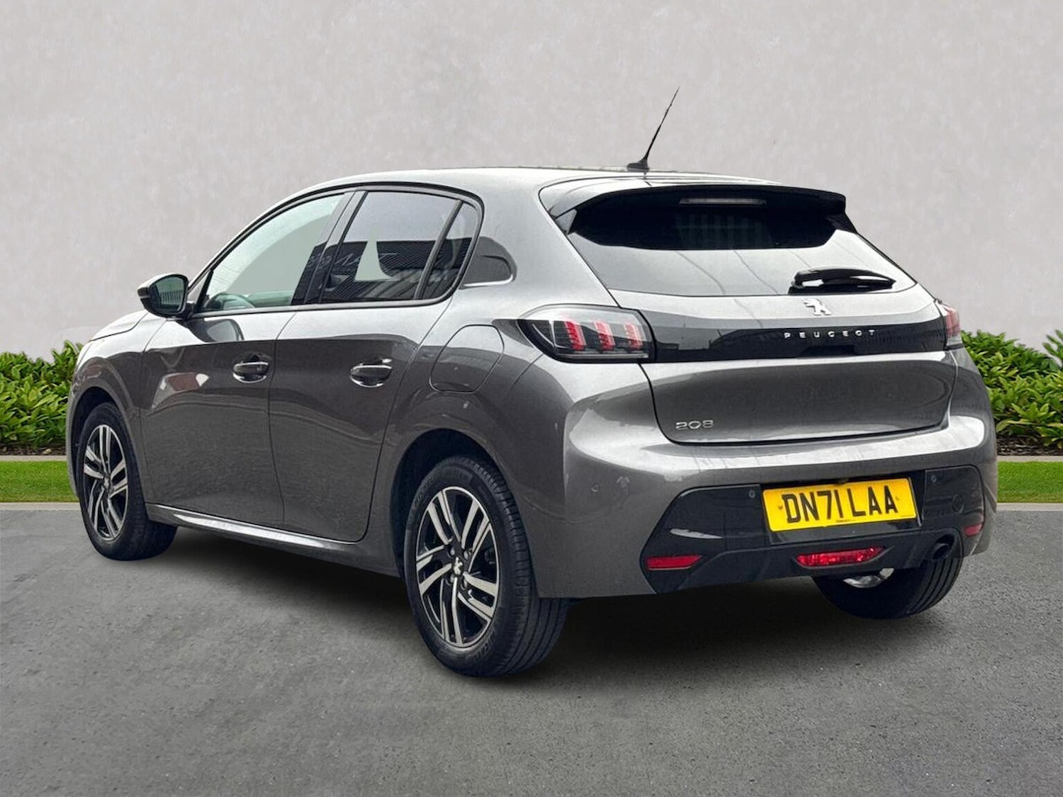 Used Peugeot 208 2021 for sale - 76273453: Photo 2