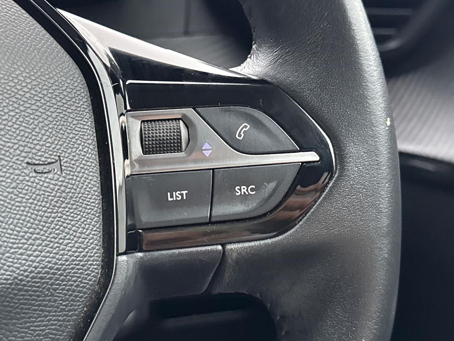 Used Peugeot 208 2021 for sale - 76273453: Photo 24