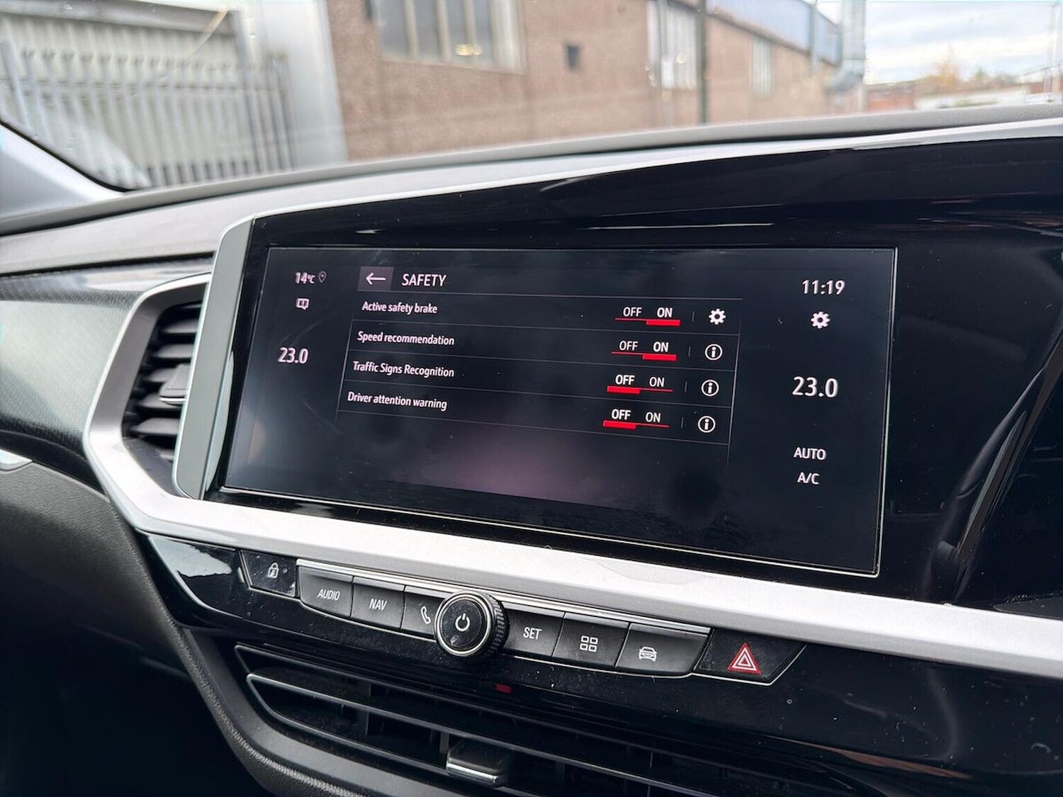 Used Vauxhall Grandland 2022 for sale - 76461830: Photo 11