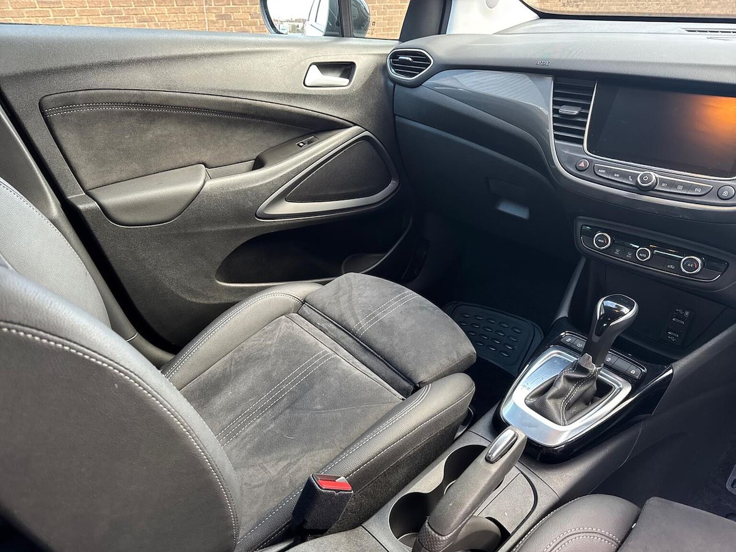 Used Vauxhall Crossland 2022 for sale - 76864023: Photo 13