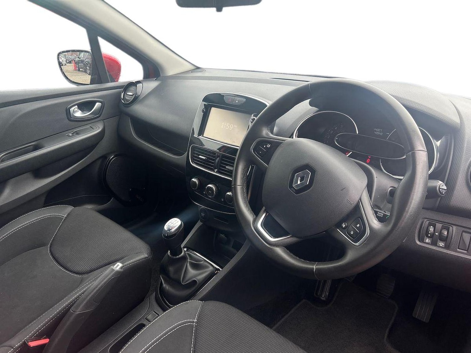 Used Renault Clio 2018 for sale - 78213676: Photo 17