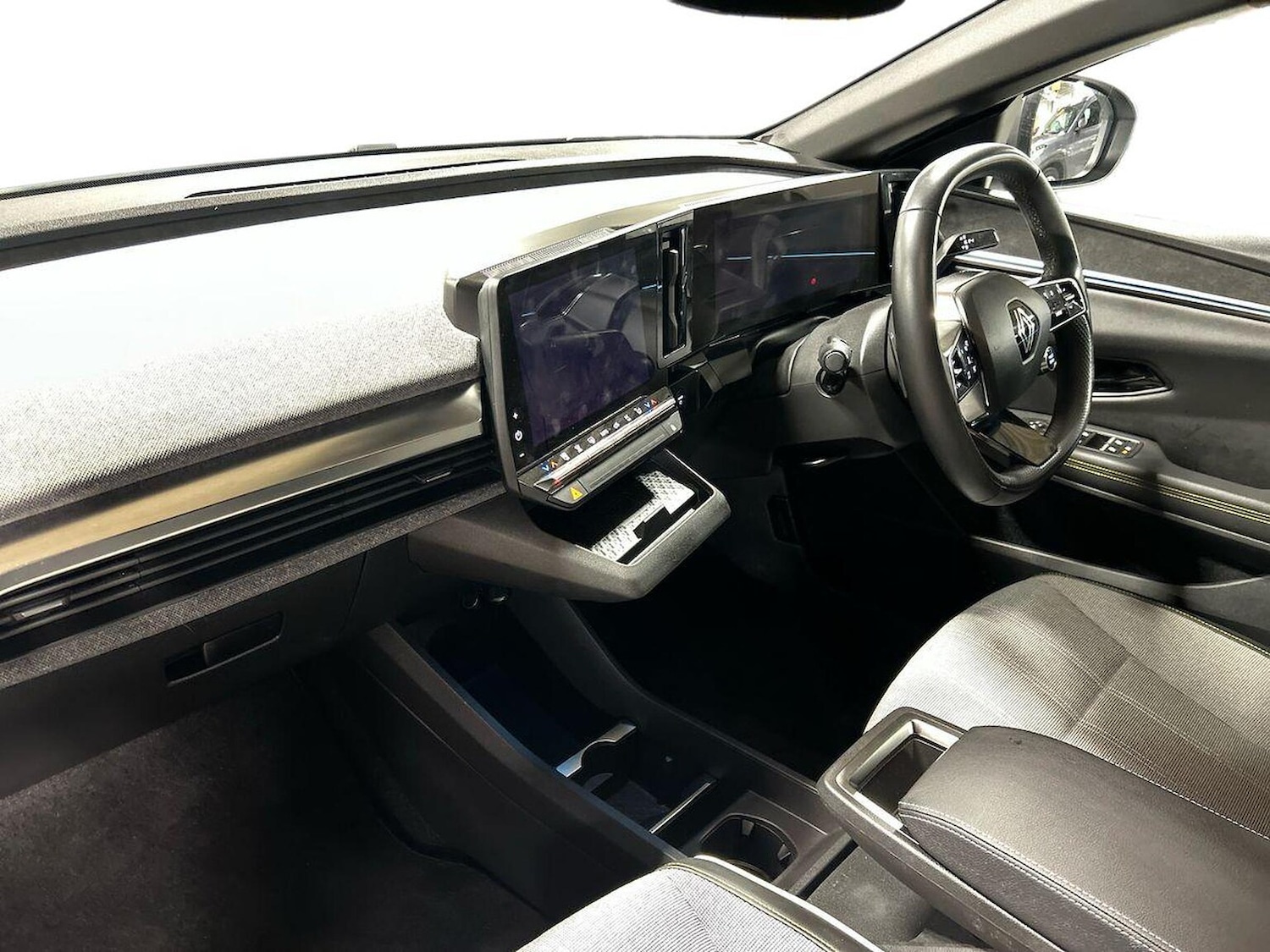 Used Renault Megane E Tech 2023 for sale - 77845382: Photo 7