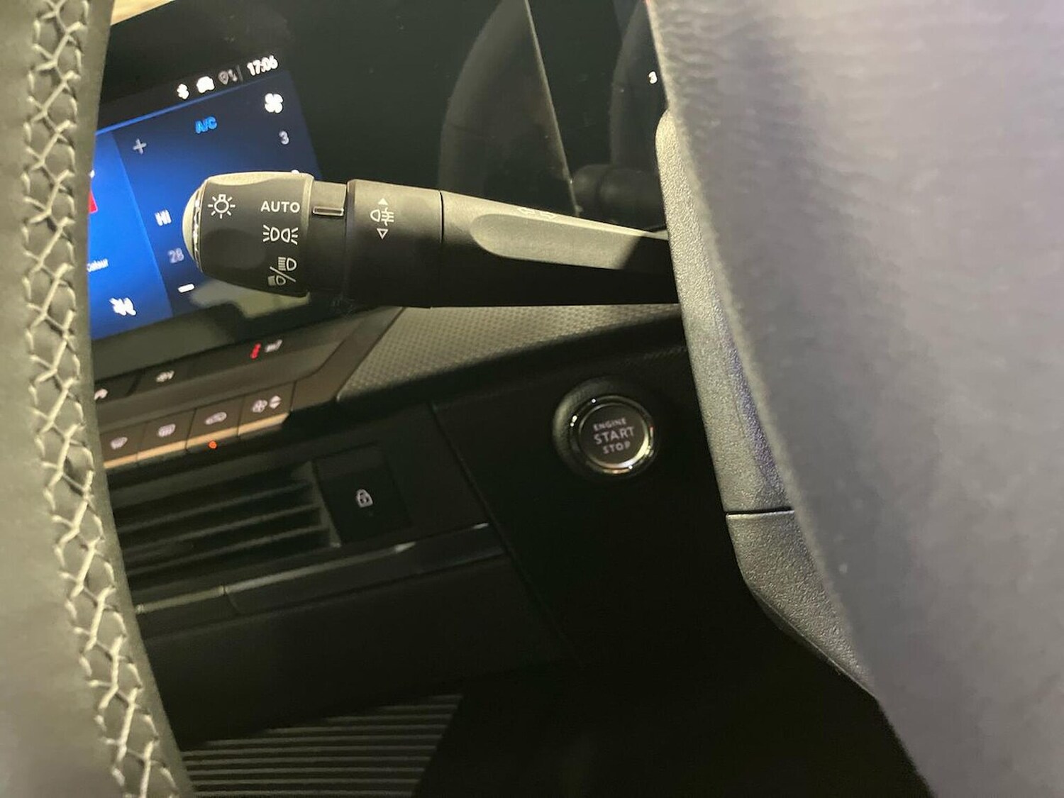 Used Vauxhall Astra 2025 for sale - 76769990: Photo 28