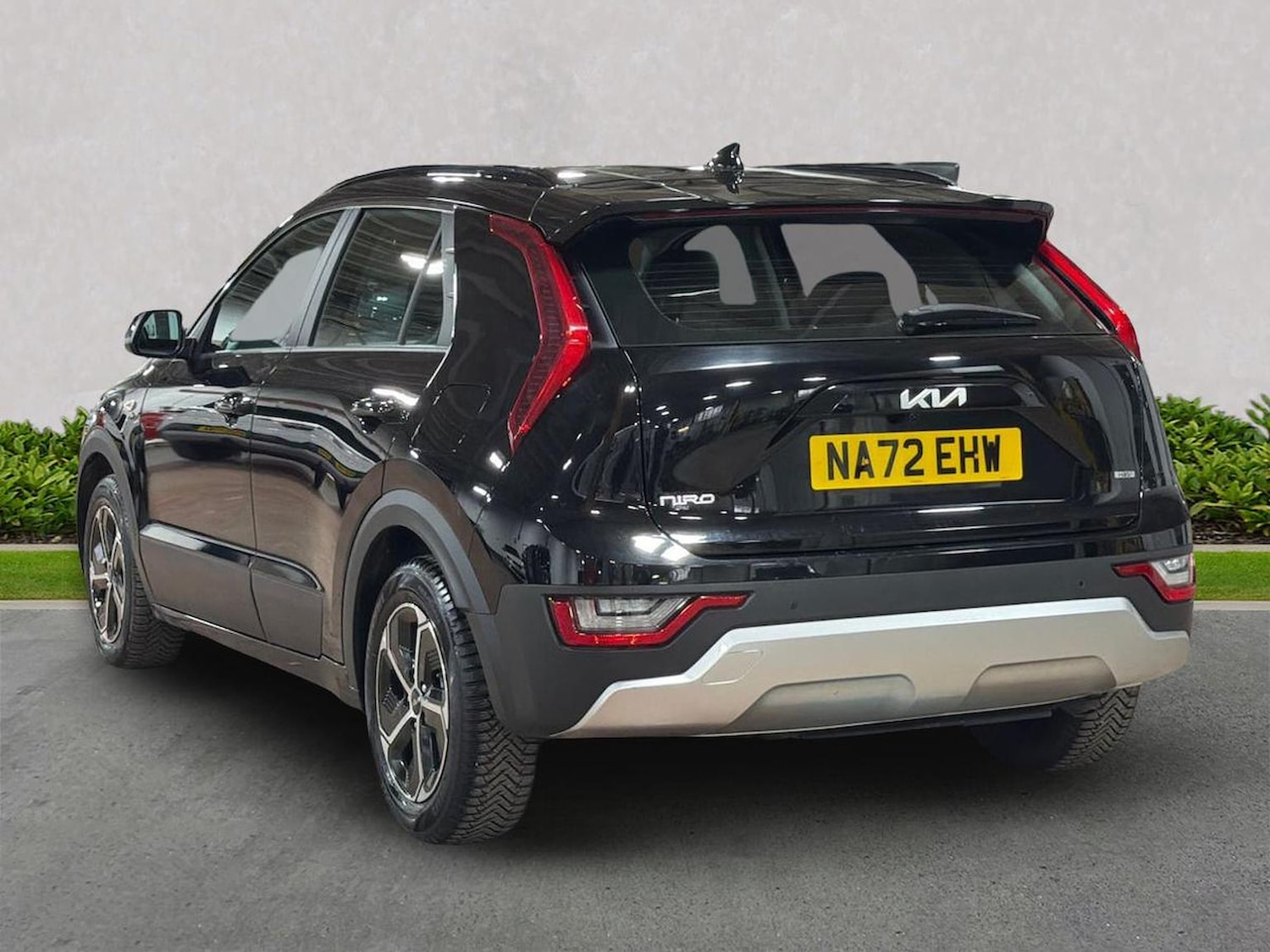 Used Kia Niro 2023 for sale - 78195656: Photo 2