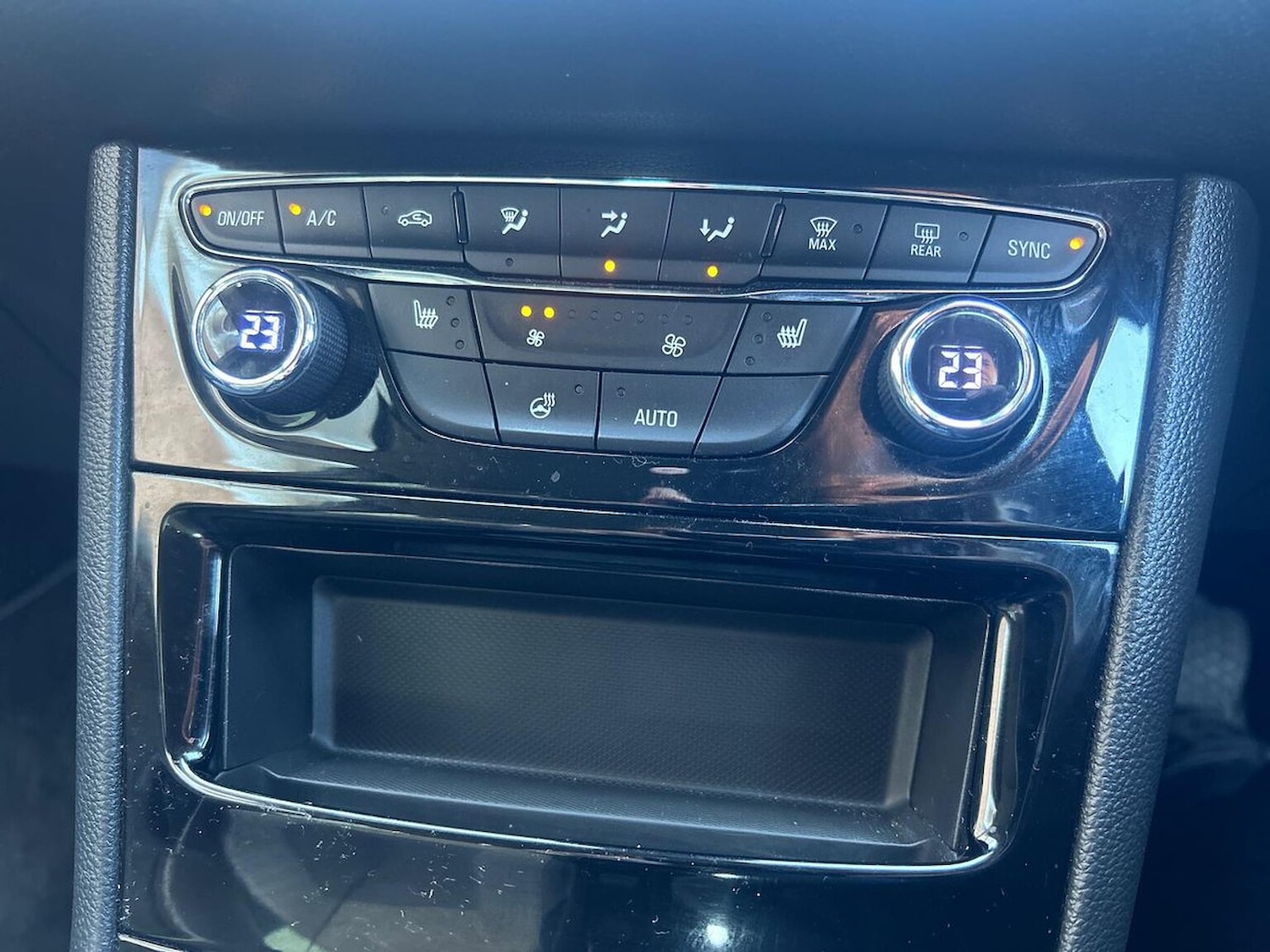 Used Vauxhall Astra 2021 for sale - 76392497: Photo 21