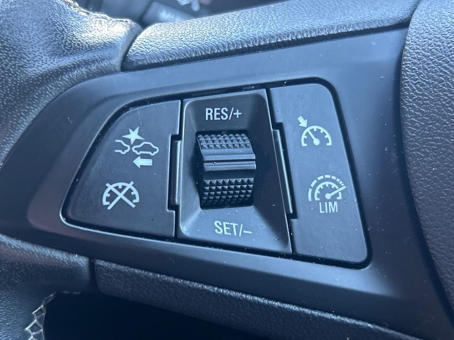 Used Vauxhall Astra 2021 for sale - 76392497: Photo 24