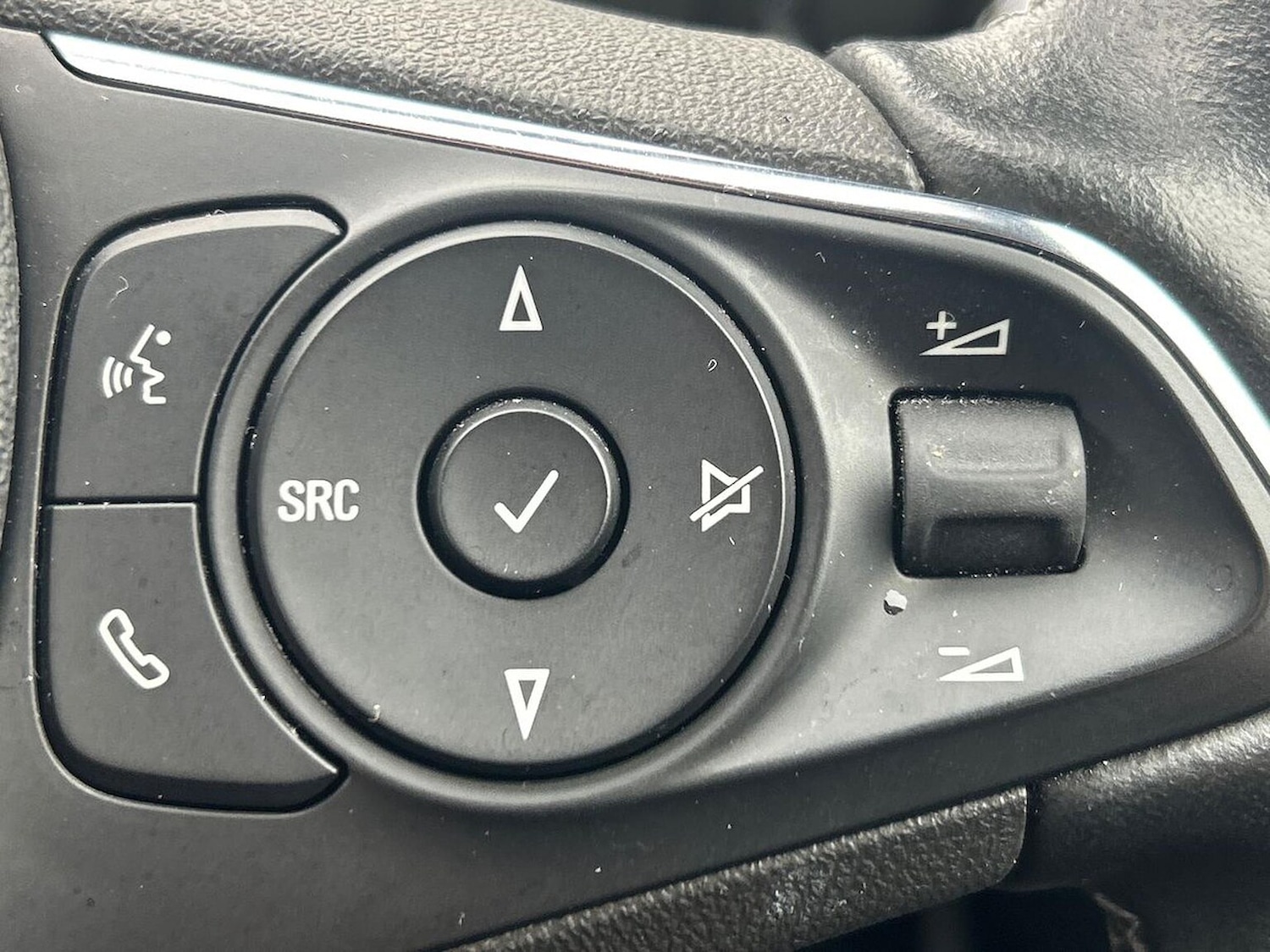 Used Vauxhall Crossland 2024 for sale - 76369185: Photo 26