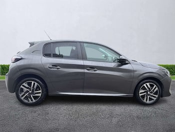 Used Peugeot 208 2023 for sale - 79676103: Photo