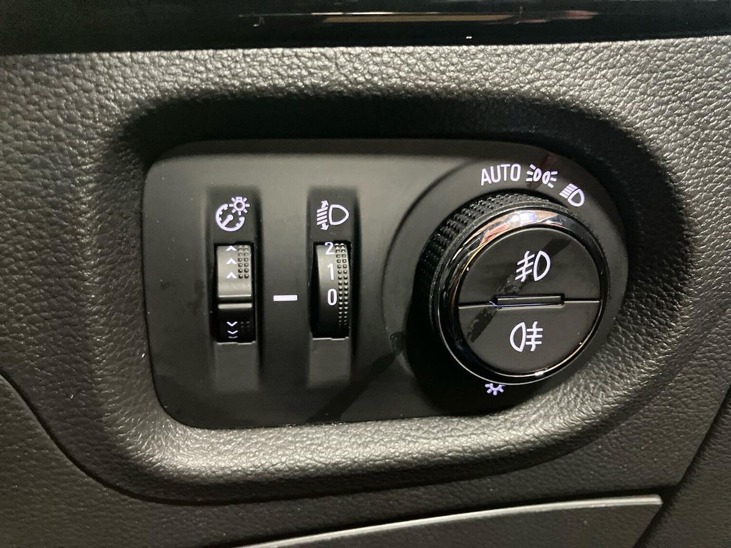 Used Vauxhall Astra 2017 for sale - 76570995: Photo 22