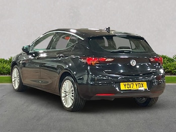 Used Vauxhall Astra 2017 for sale - 76570995: Photo