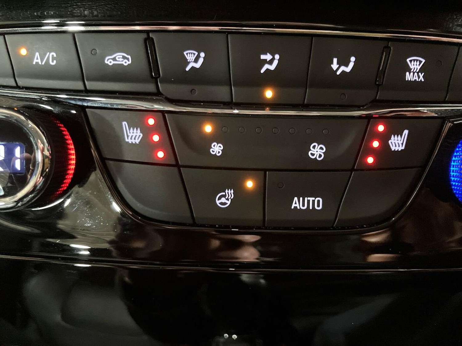 Used Vauxhall Astra 2017 for sale - 76570995: Photo 38