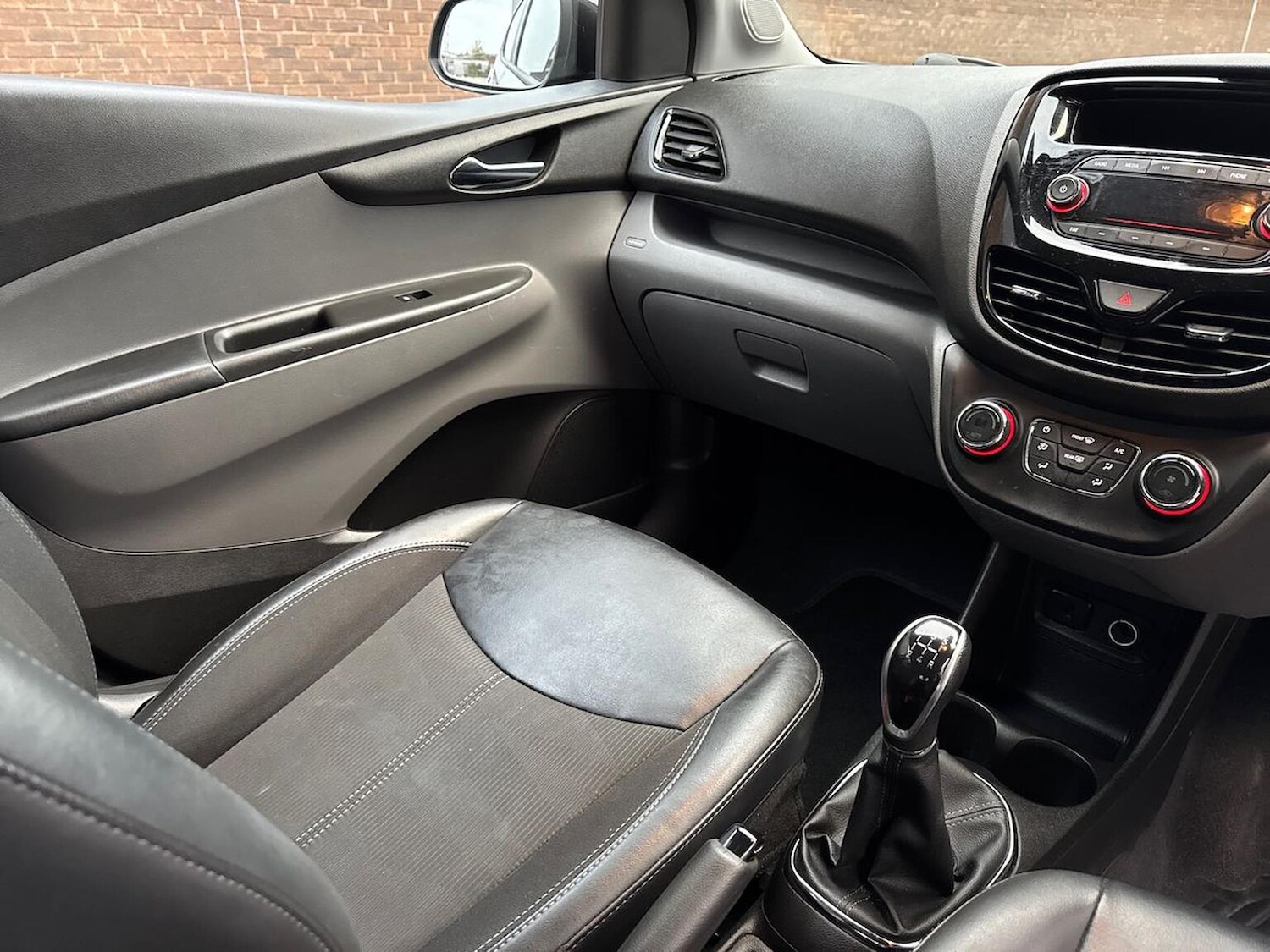 Used Vauxhall Viva 2016 for sale - 76257771: Photo 13