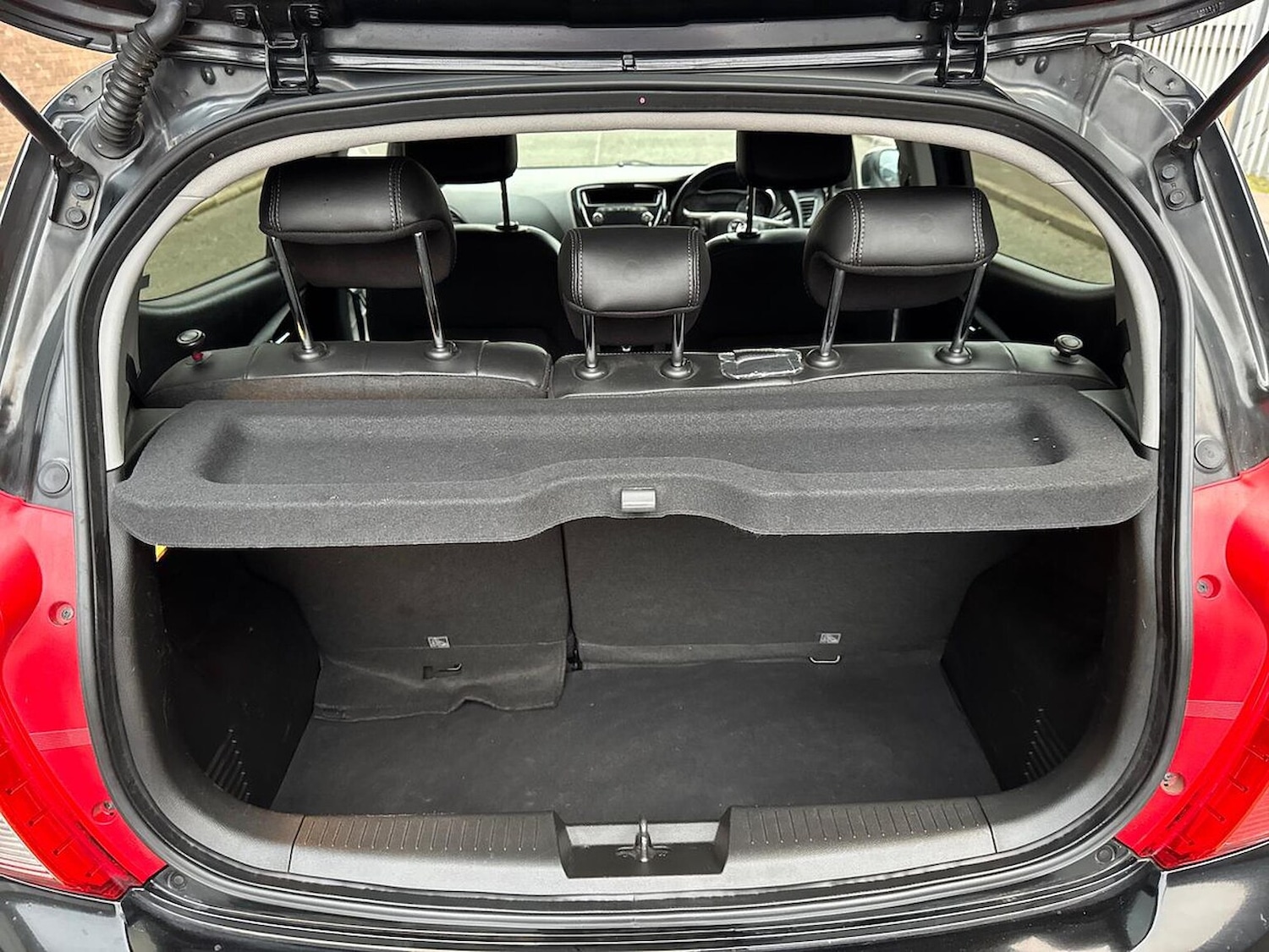 Used Vauxhall Viva 2016 for sale - 76257771: Photo 17