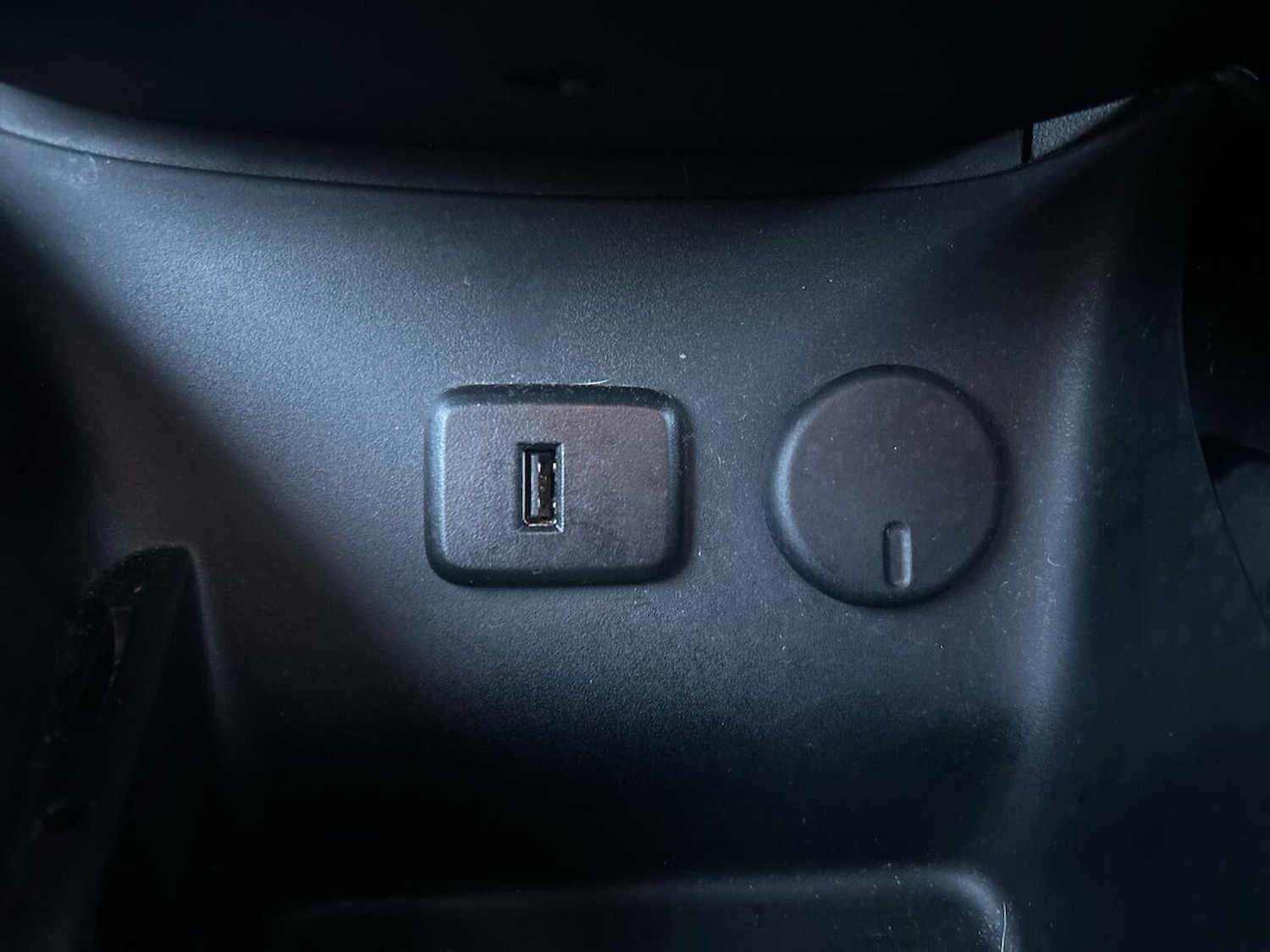 Used Vauxhall ADAM 2018 for sale - 77688085: Photo 24