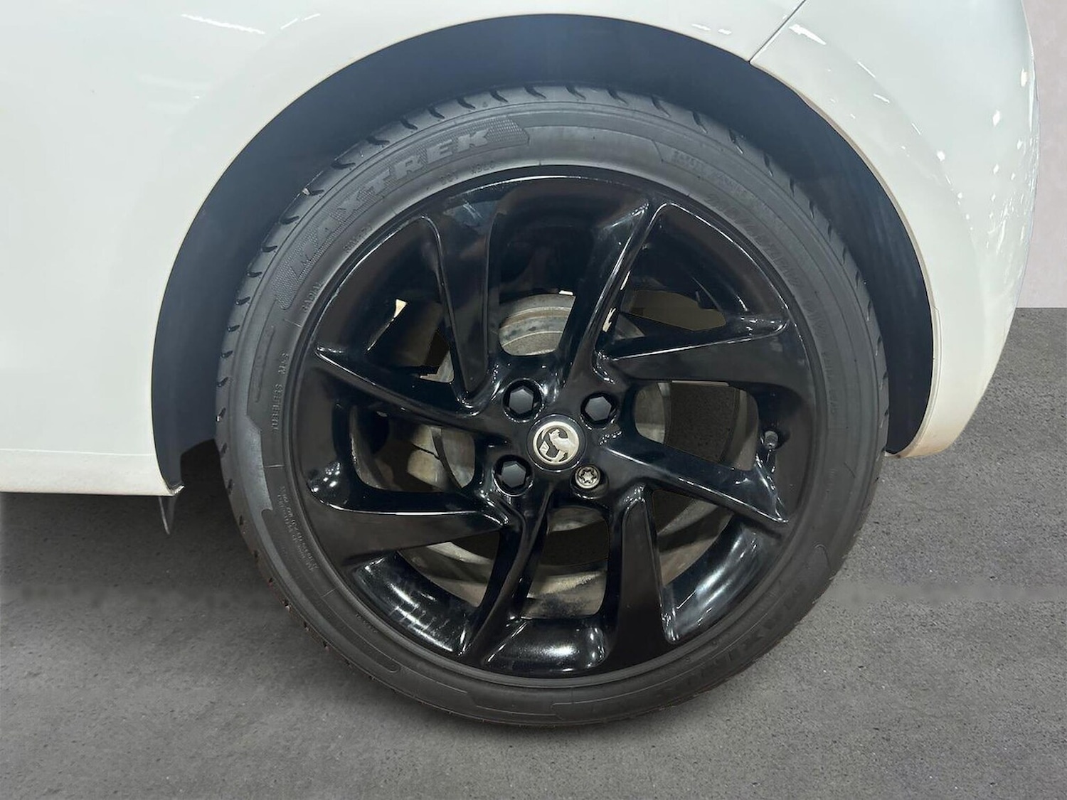 Used Vauxhall ADAM 2018 for sale - 77688085: Photo 6