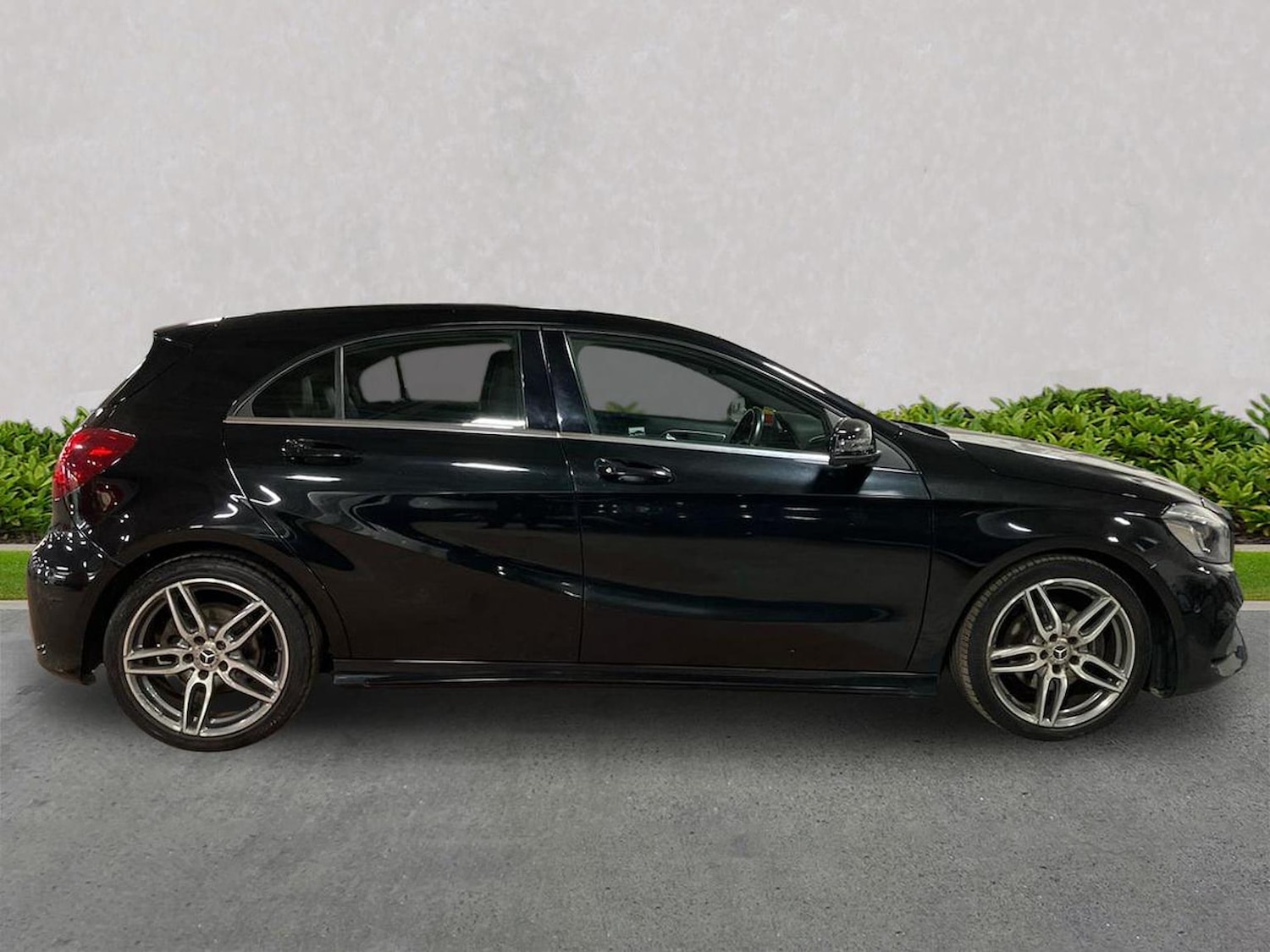 Used Mercedes-Benz A-Class 2017 for sale - 78196475: Photo 5