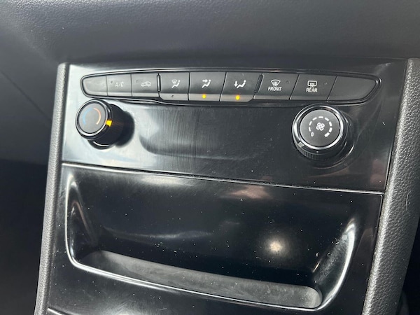 Used Vauxhall Astra 2018 for sale - 76281183: Photo 11