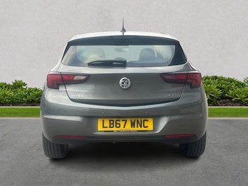 Used Vauxhall Astra 2018 for sale - 76281183: Photo