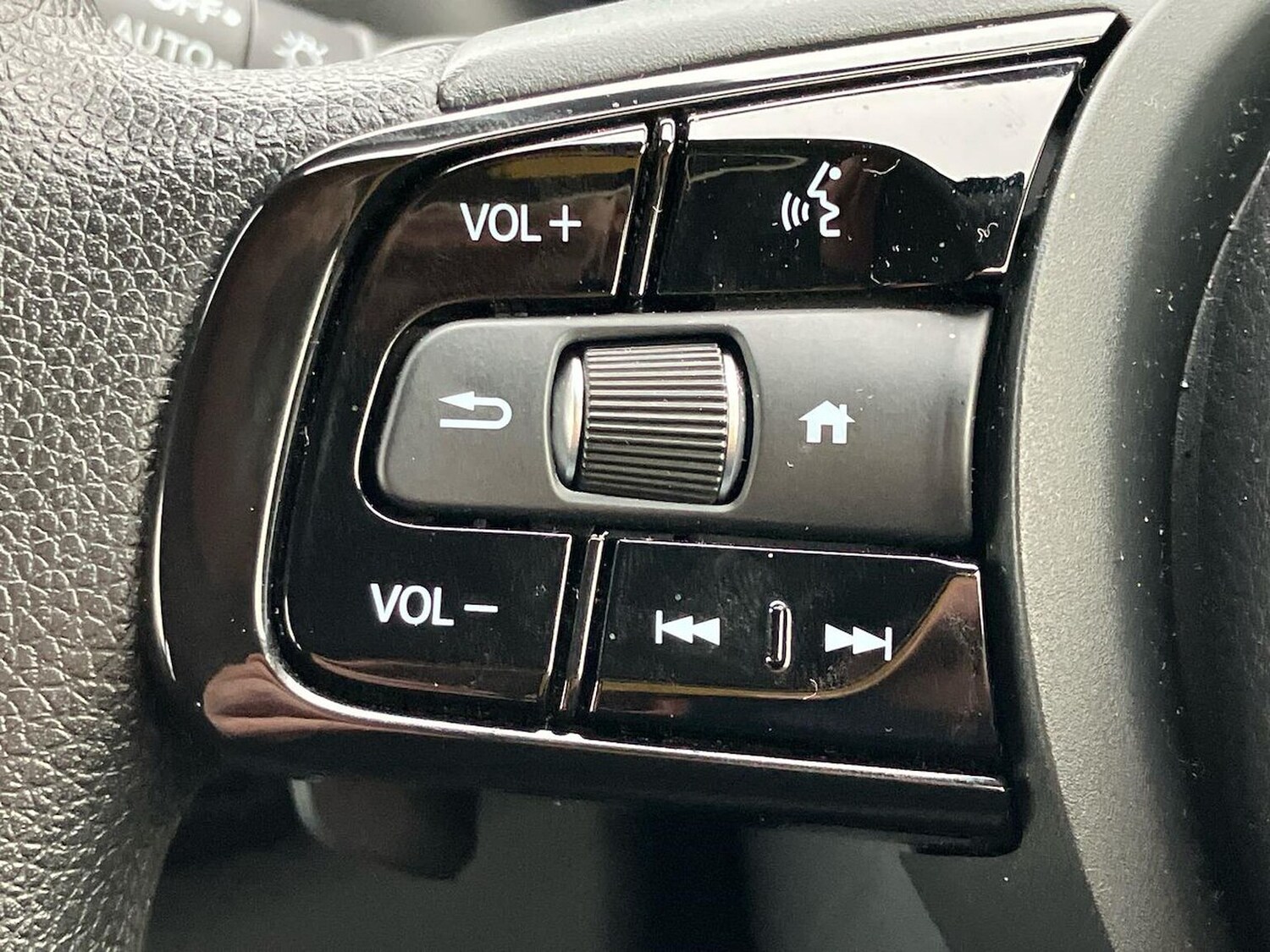 Used Honda HR-V 2023 for sale - 76159549: Photo 26