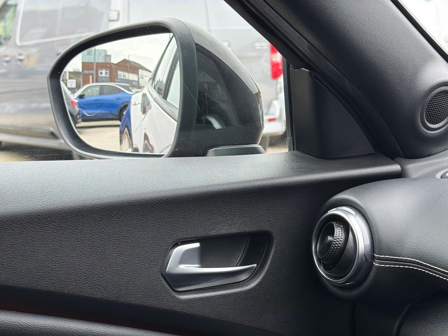 Used Nissan Juke 2023 for sale - 78195613: Photo 33