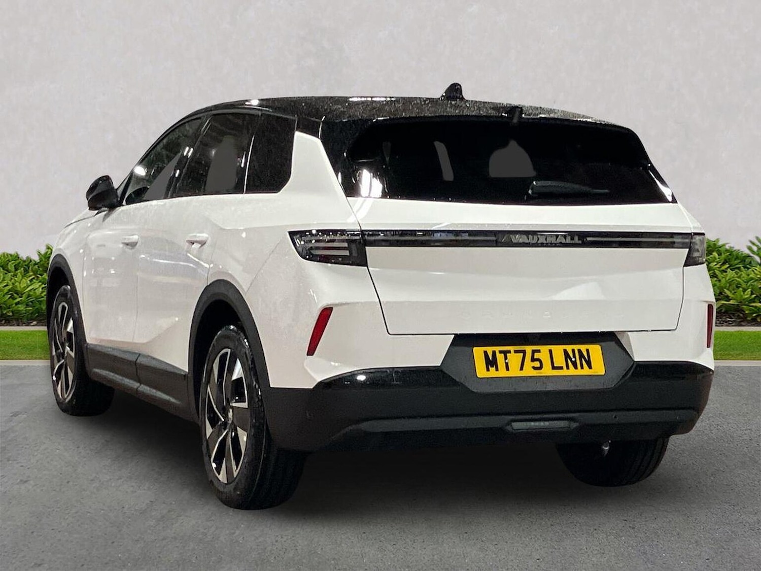 Used Vauxhall Grandland 2025 for sale - 76331042: Photo 2