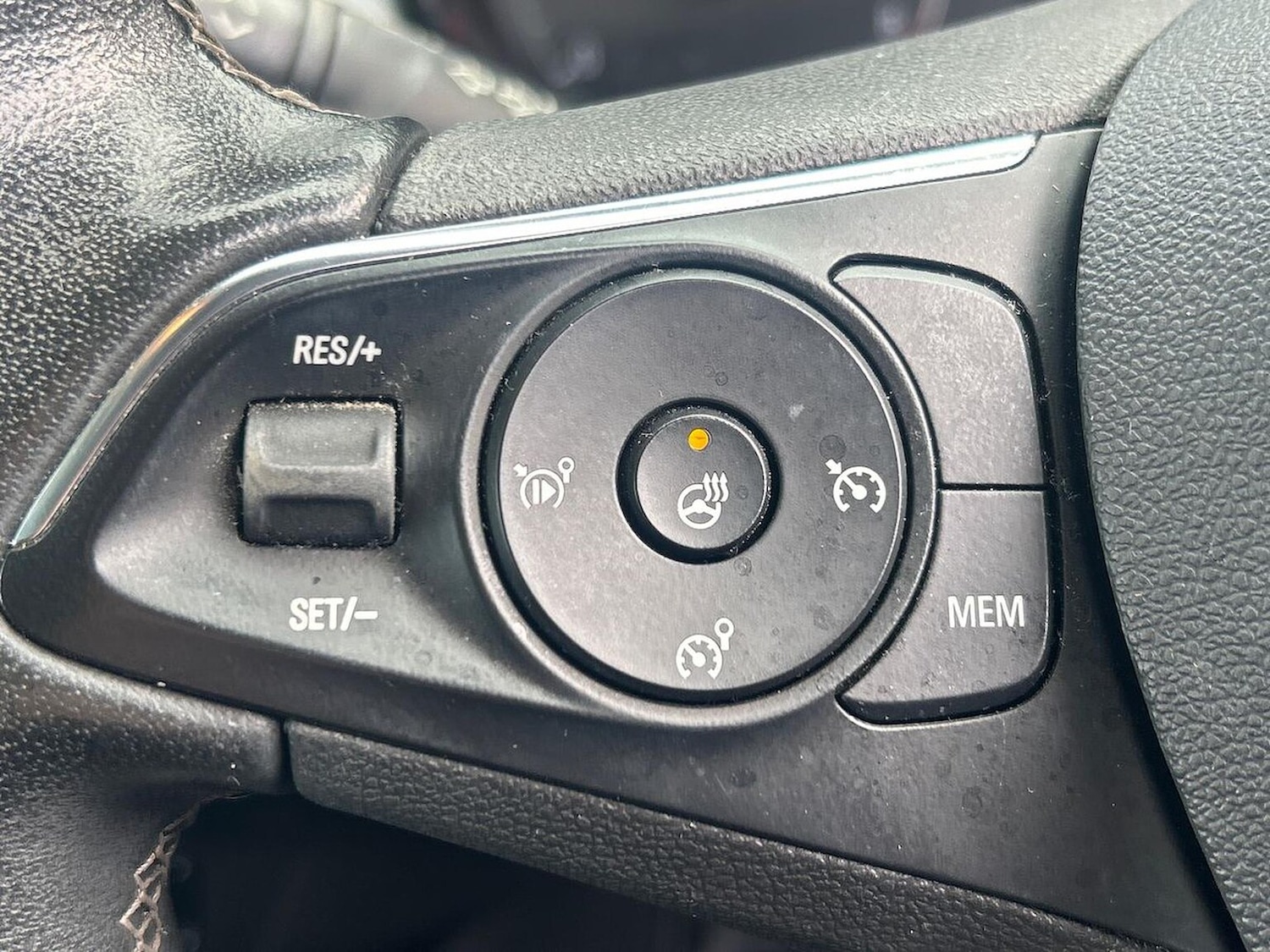 Used Vauxhall Crossland 2021 for sale - 76478185: Photo 26