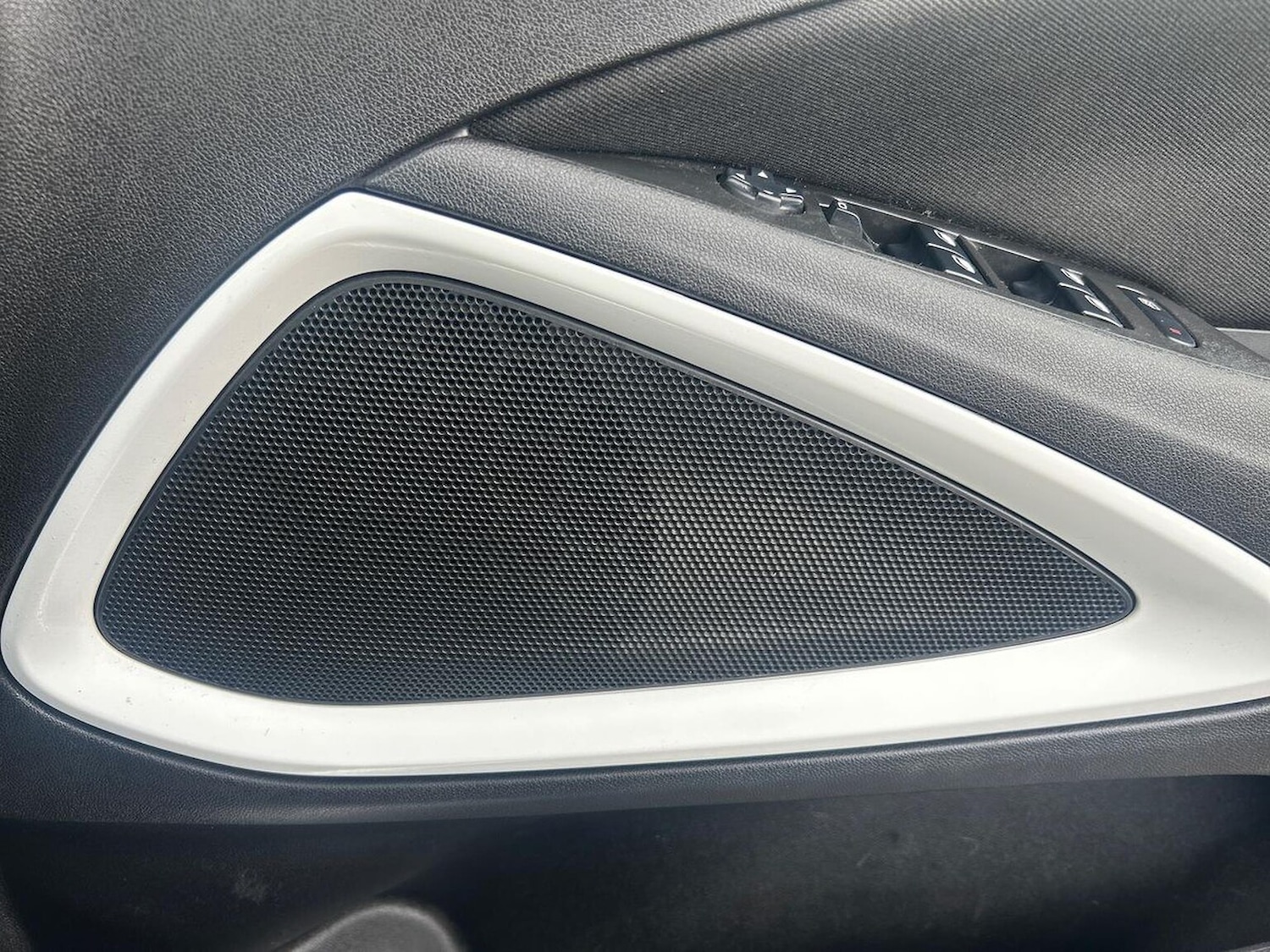 Used Vauxhall Crossland 2021 for sale - 76478185: Photo 30