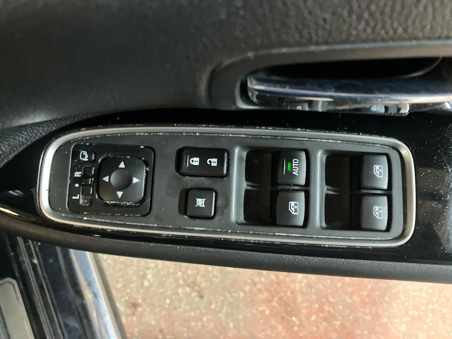 Used Mitsubishi Outlander 2018 for sale - 78202058: Photo 21