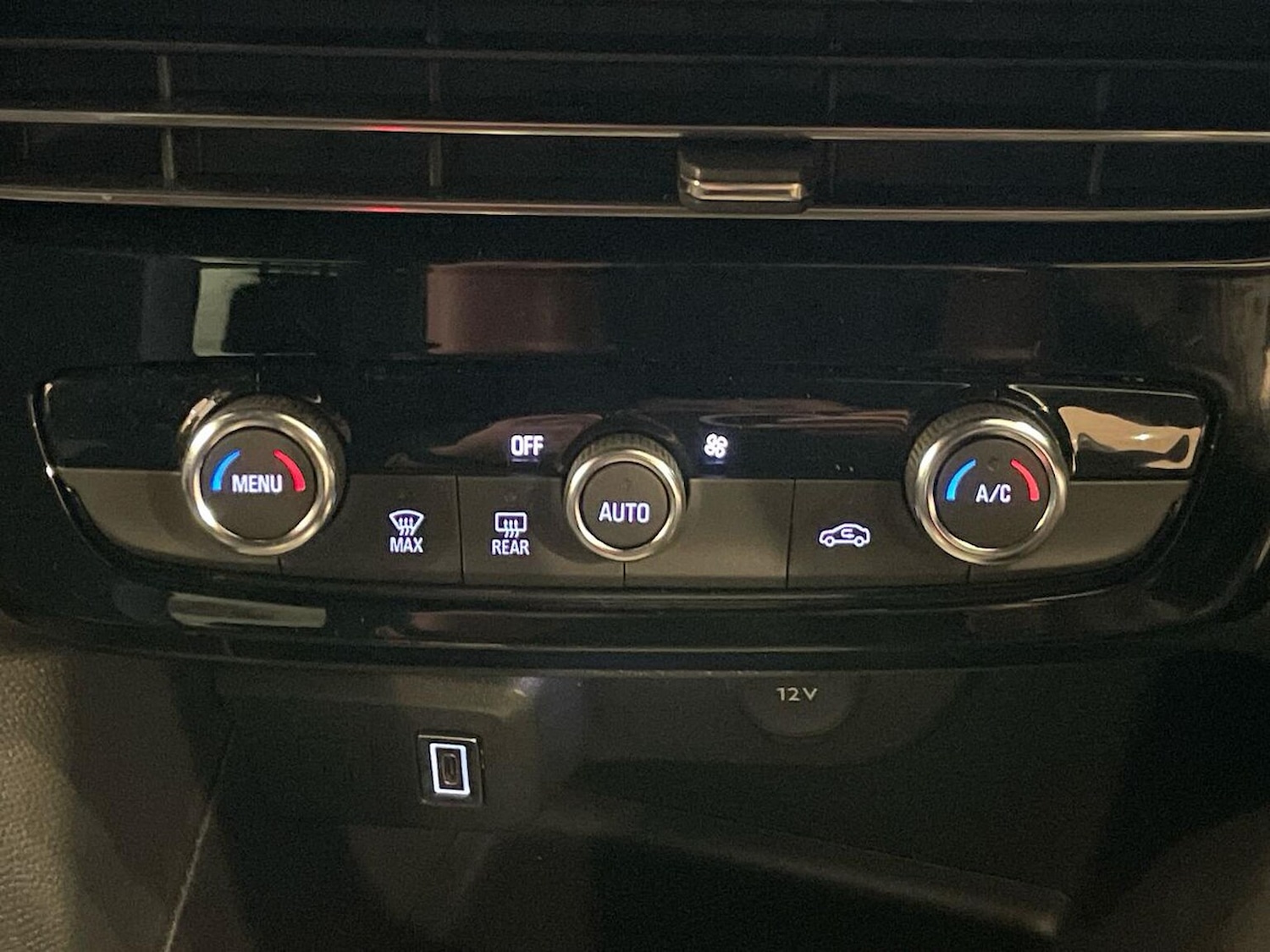 Used Vauxhall Mokka 2025 for sale - 77555349: Photo 12