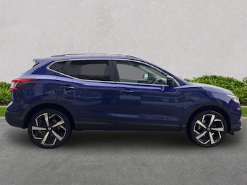 Used Nissan Qashqai 2017 for sale - 76947026: Photo