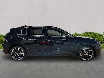 Used Vauxhall Astra 2025 for sale - 76785158: Photo