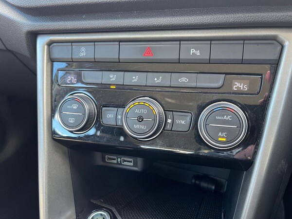 Used Volkswagen T-Roc 2020 for sale - 76070306: Photo 12