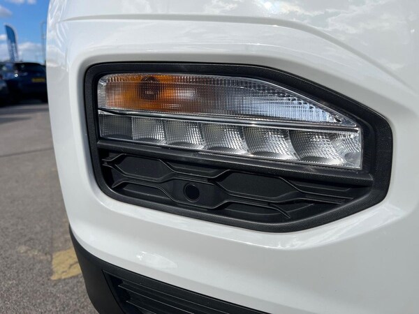 Used Volkswagen T-Roc 2020 for sale - 76070306: Photo 35