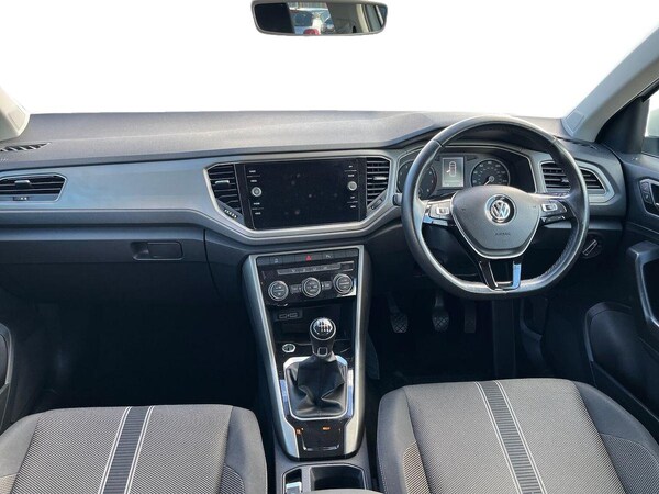 Used Volkswagen T-Roc 2020 for sale - 76070306: Photo 8