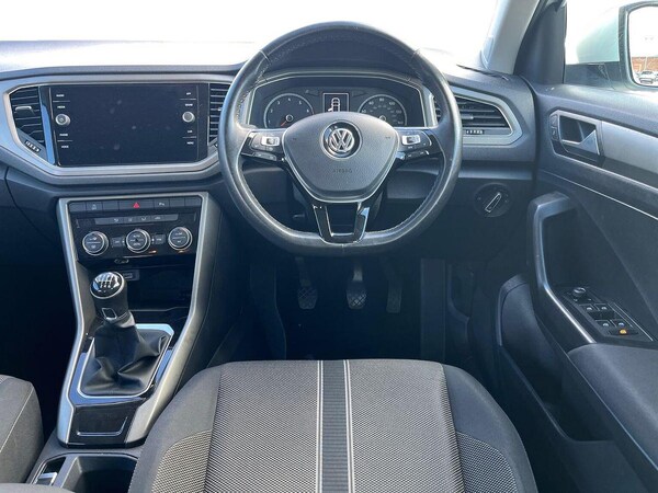 Used Volkswagen T-Roc 2020 for sale - 76070306: Photo 9