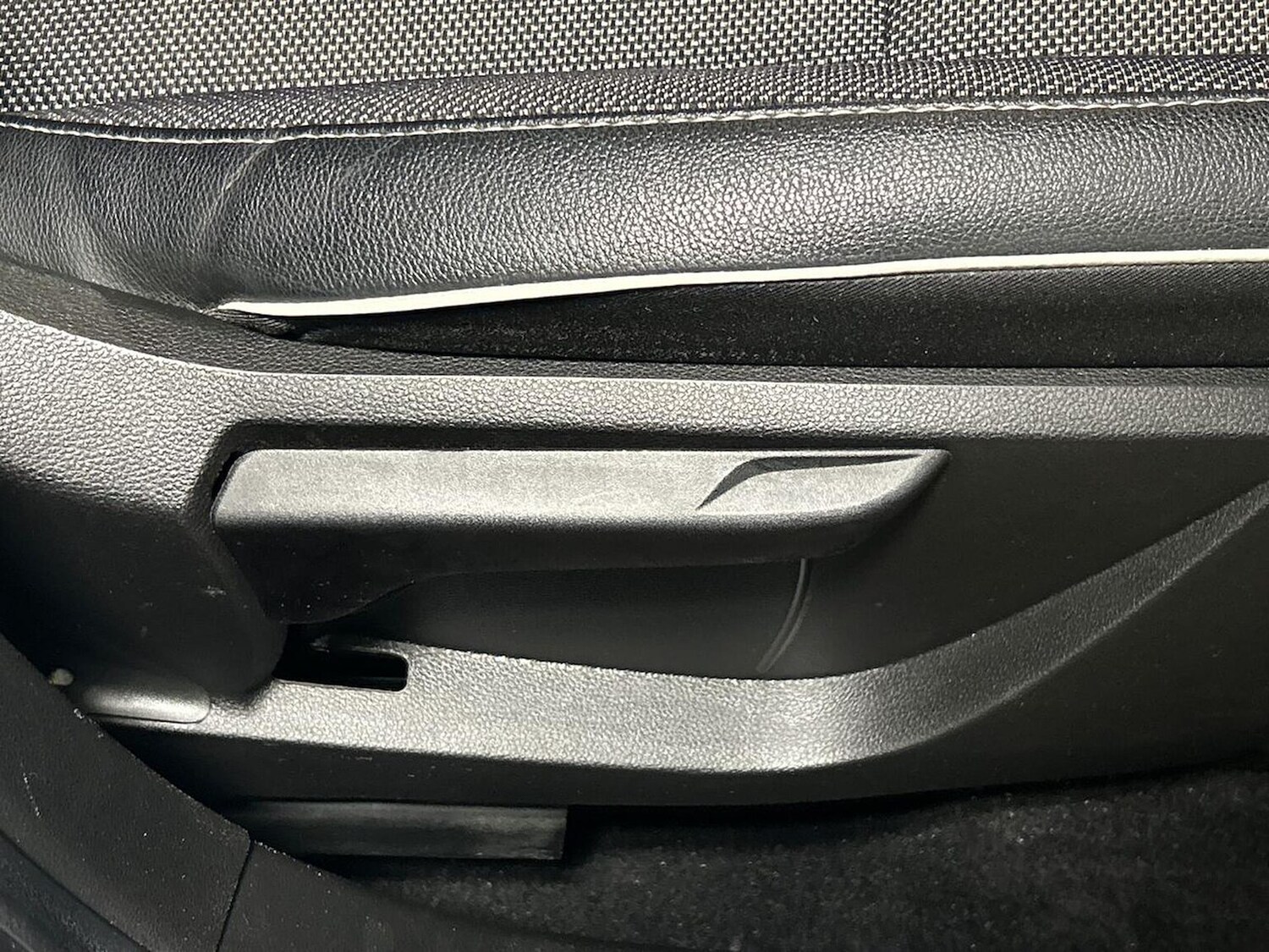 Used Renault Captur 2023 for sale - 78195673: Photo 32