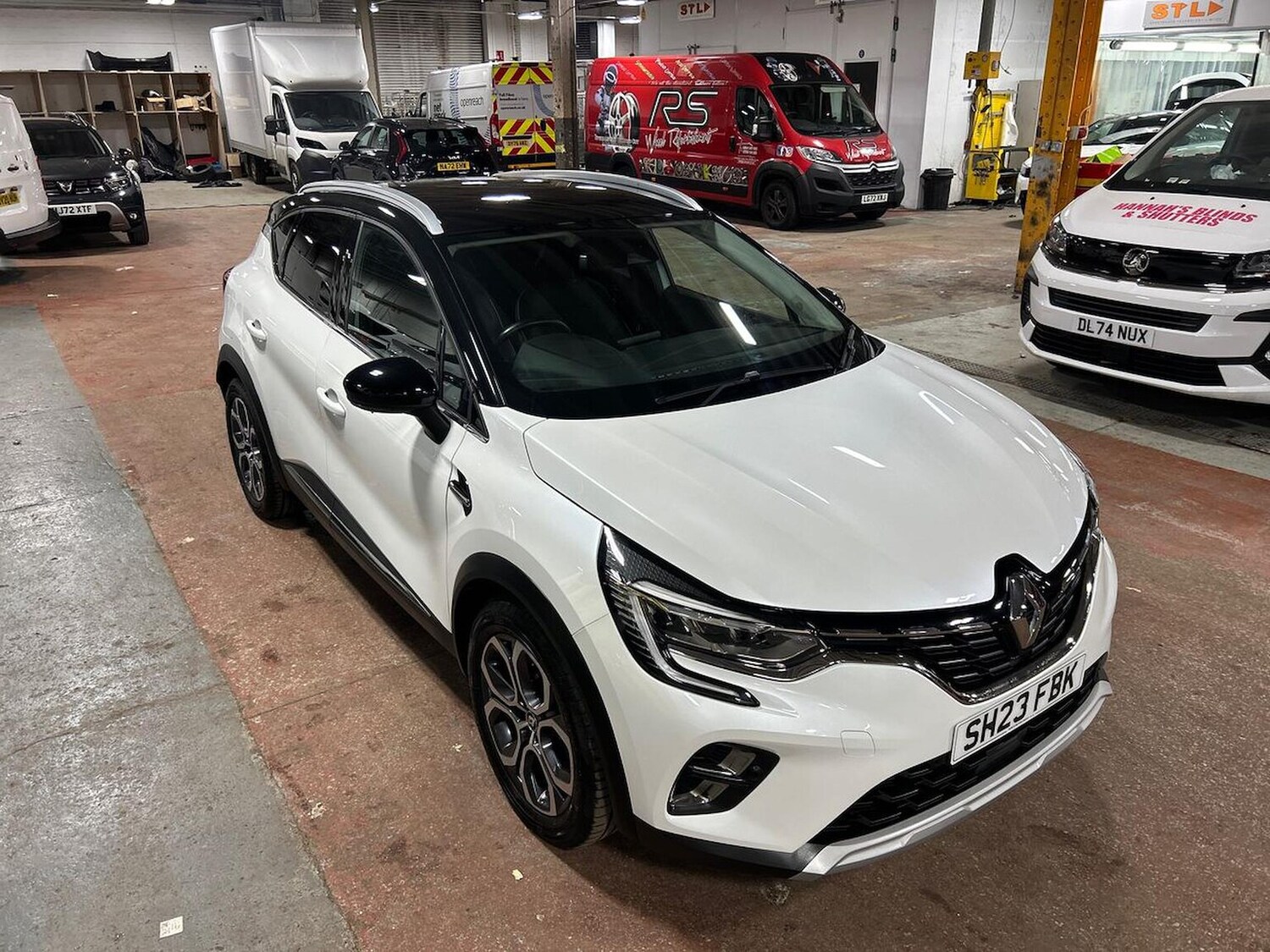 Used Renault Captur 2023 for sale - 78195673: Photo 41