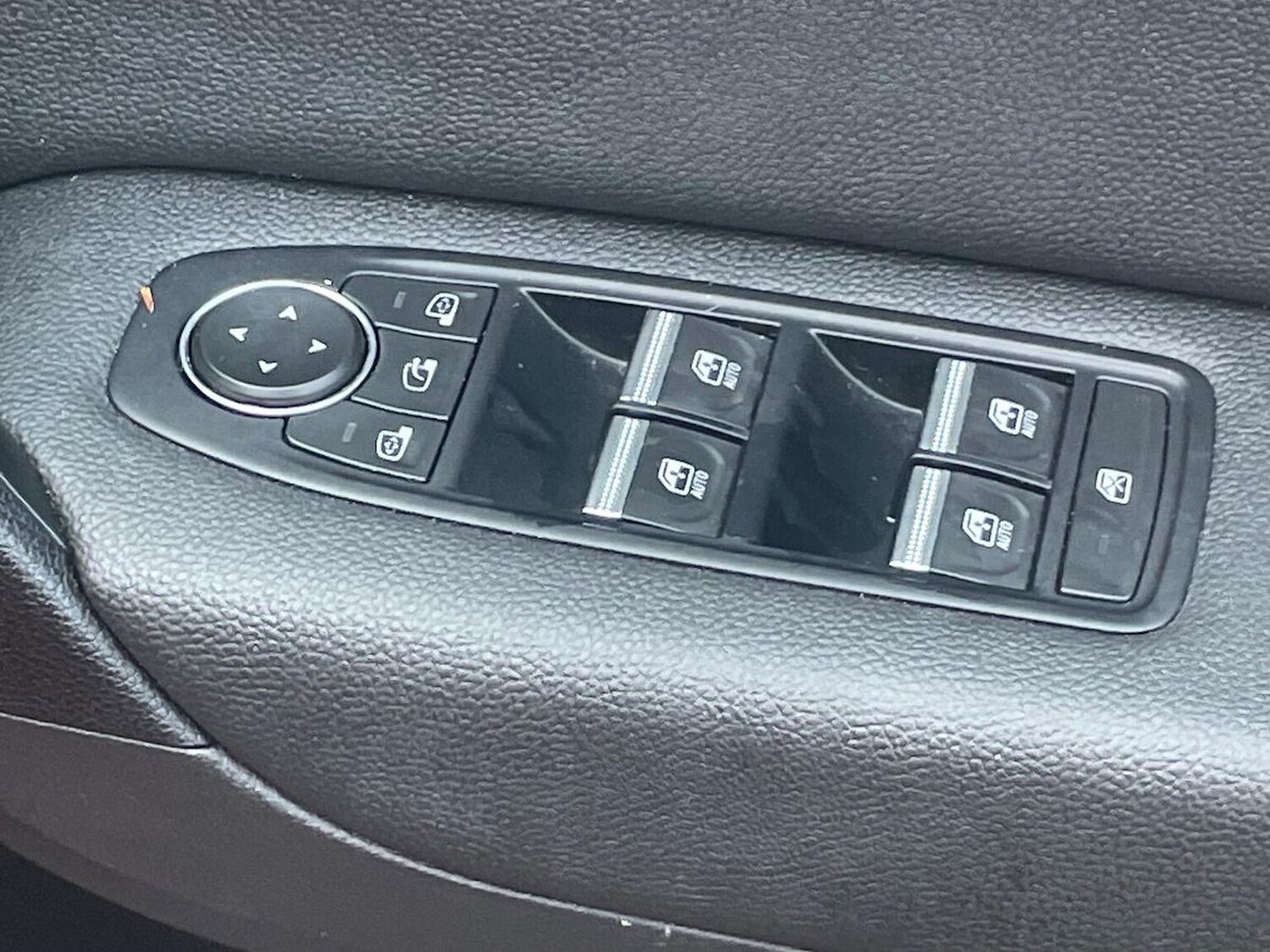 Used Renault Captur 2024 for sale - 76846066: Photo 21