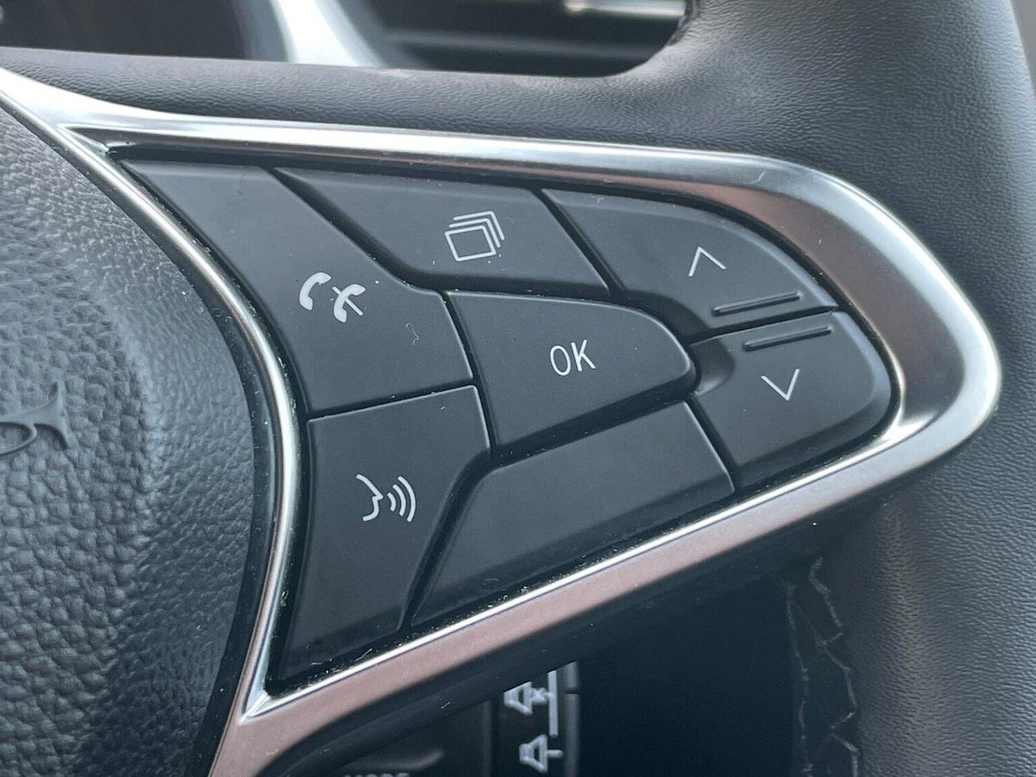 Used Renault Captur 2024 for sale - 76846066: Photo 25