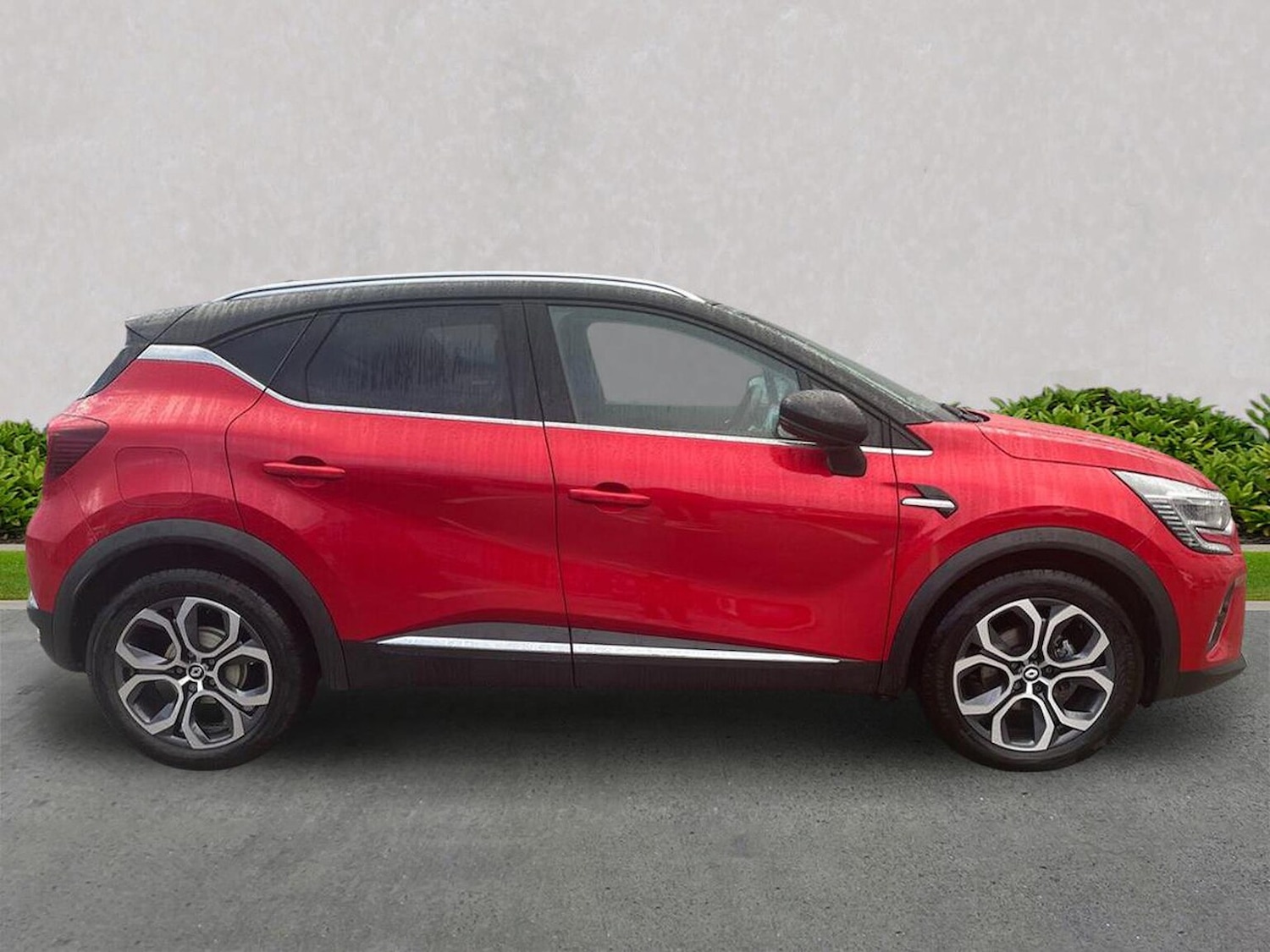 Used Renault Captur 2024 for sale - 76846066: Photo 3