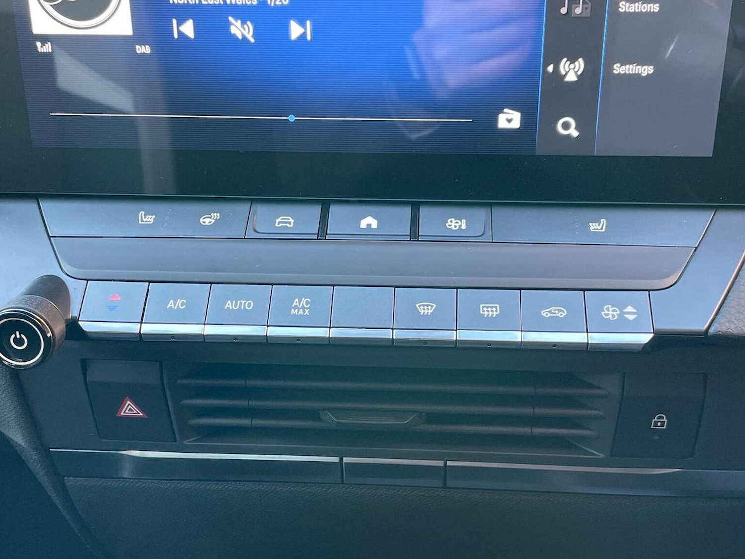 Used Vauxhall Astra 2025 for sale - 76777282: Photo 12