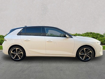 Used Vauxhall Astra 2025 for sale - 76777282: Photo