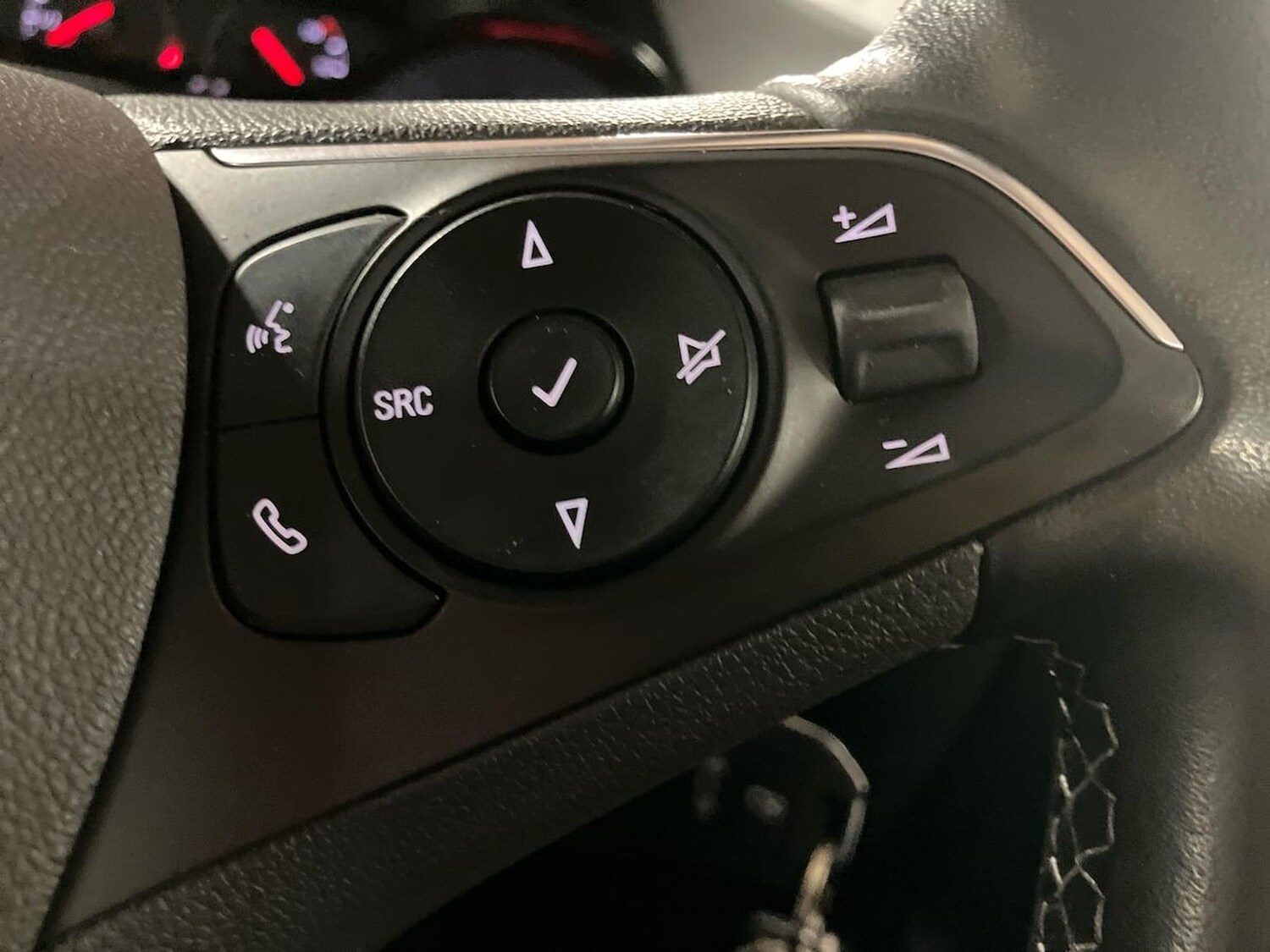 Used Vauxhall Crossland 2023 for sale - 78195695: Photo 28