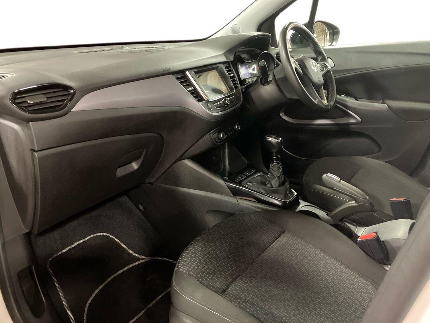 Used Vauxhall Crossland 2023 for sale - 78195695: Photo 9