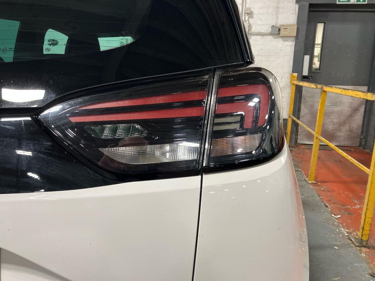 Used Vauxhall Crossland 2024 for sale - 76986972: Photo 32