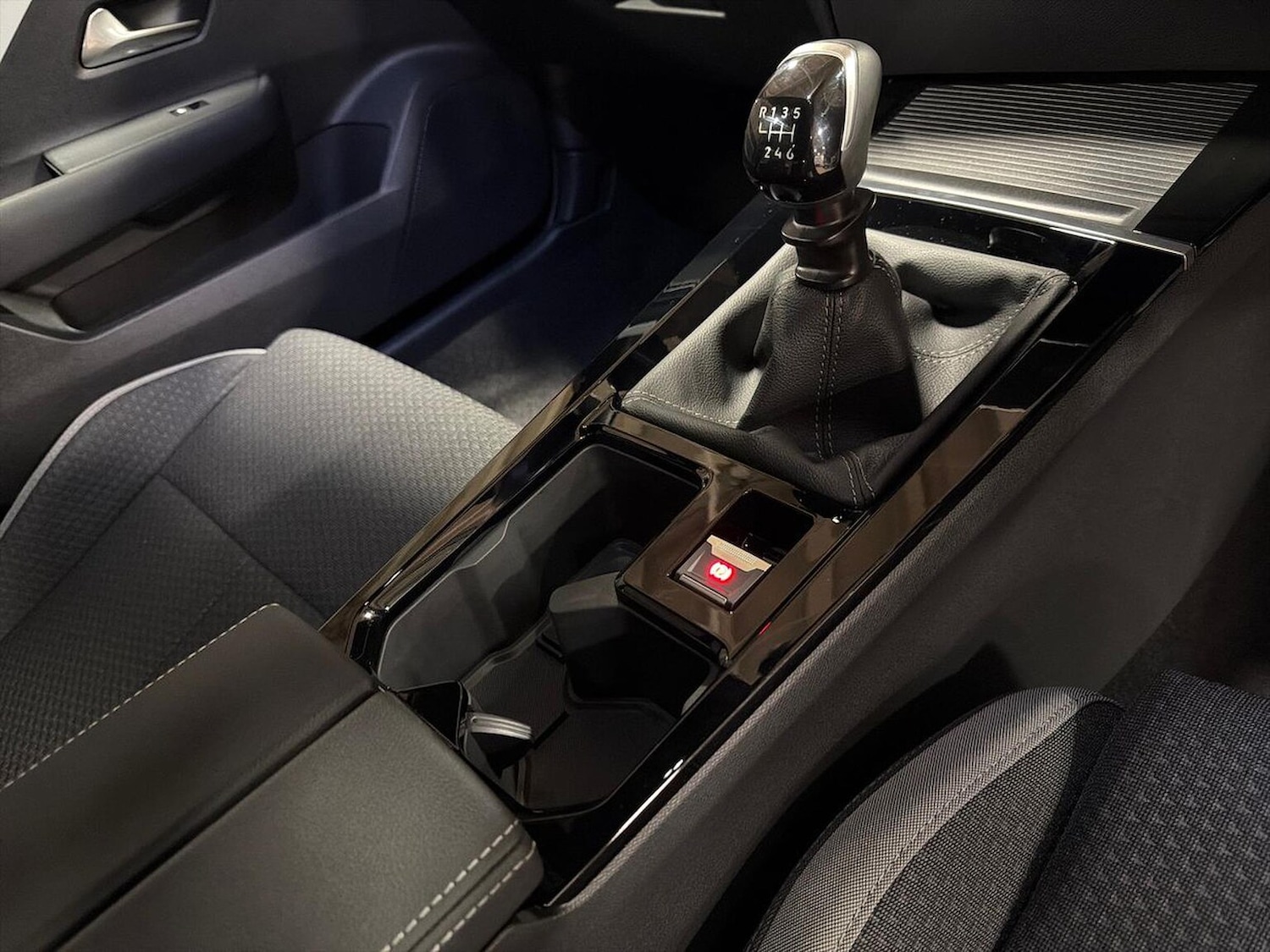 Used Vauxhall Astra 2025 for sale - 76785155: Photo 13