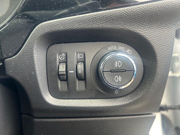 Used Vauxhall Corsa 2022 for sale - 76101359: Photo 22
